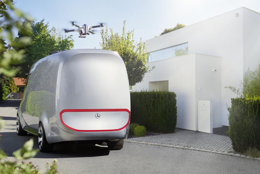  Mercedes-Benz Vision Van 2016 года  (фото 12 из 19)